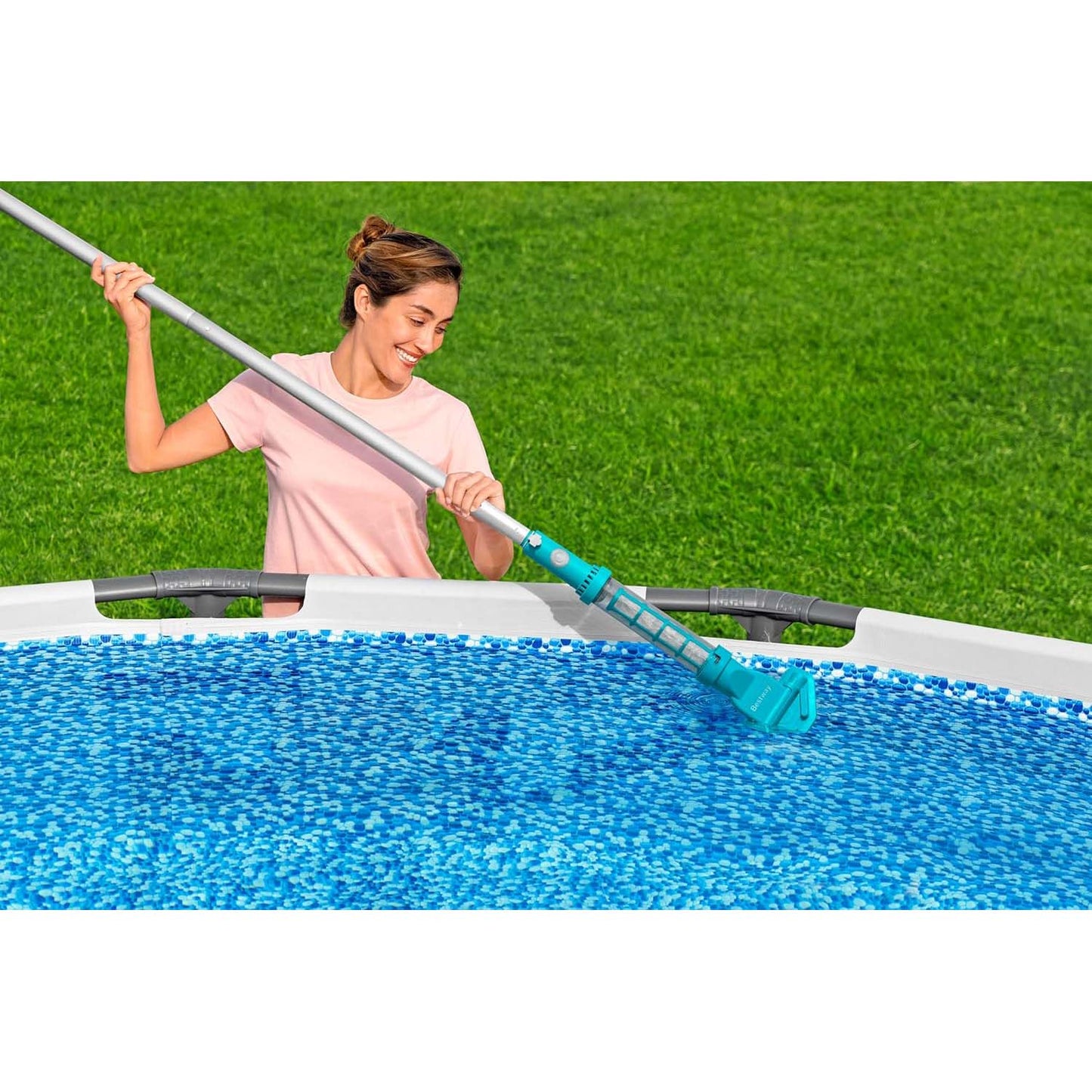 Aspiratore ricaricabile per piscina fino a 6,10 mt Bestway