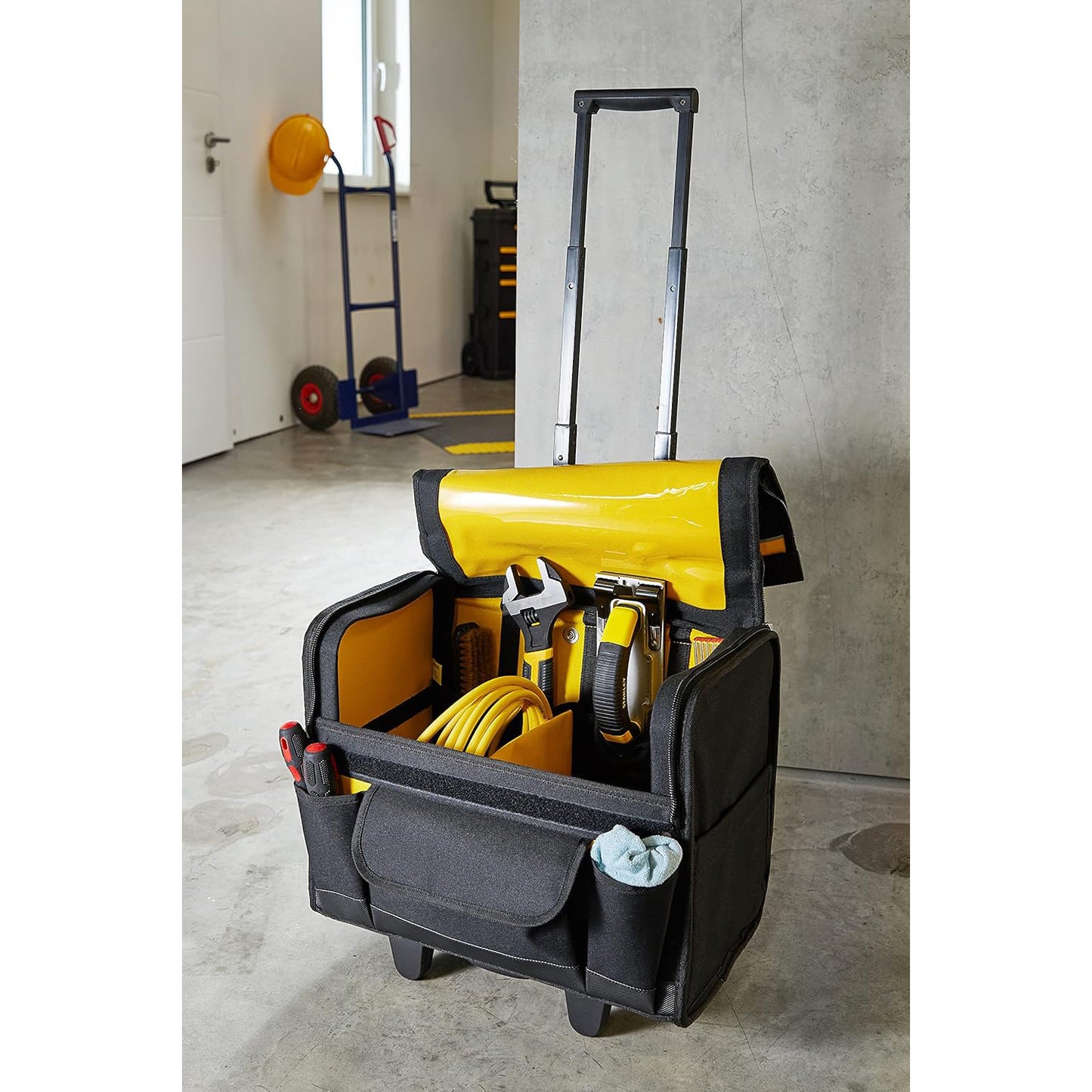 Borsa porta utensili Stanley in tessuto 18" con ruote 1-97-515