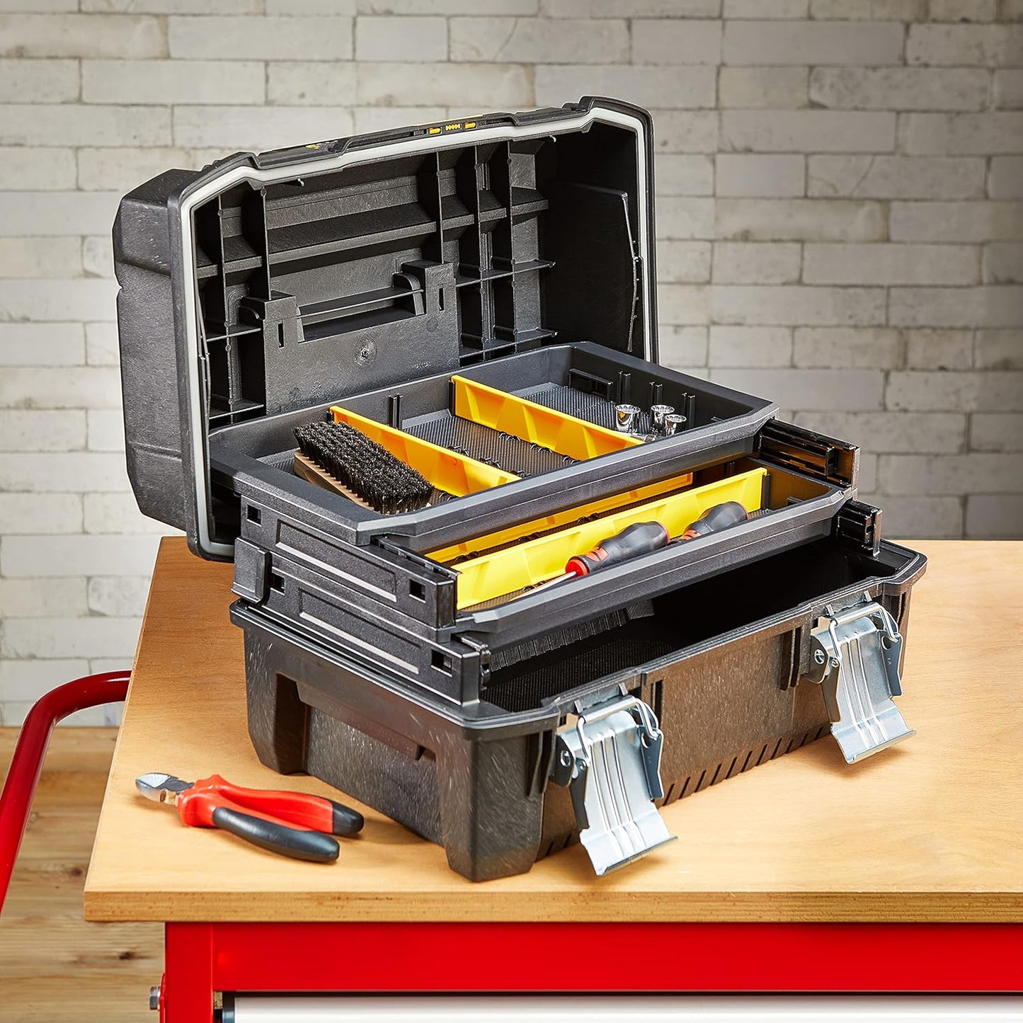 Cassetta porta utensili cantilever 18" Stanley Fatmax FMST1-71219