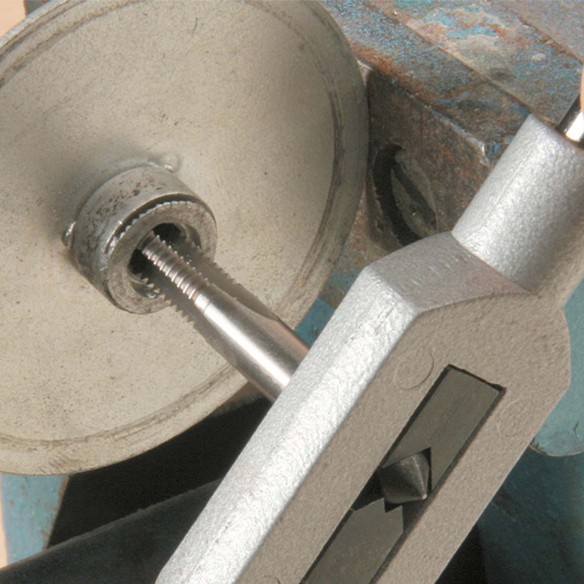 Set maschi e filiere Einhell 16 pezzi 49445100