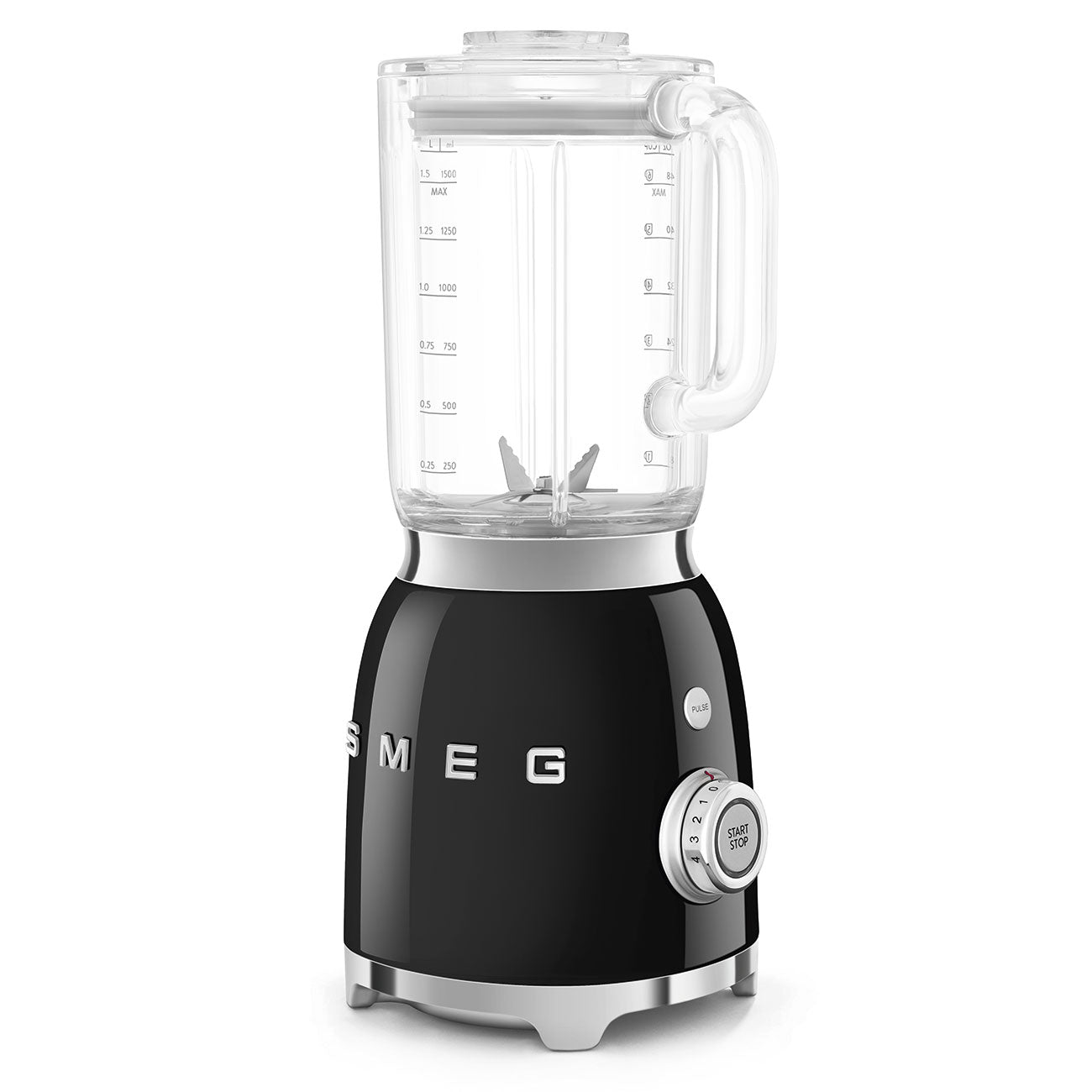 Frullatore Smeg BLF03 estetica 50's style