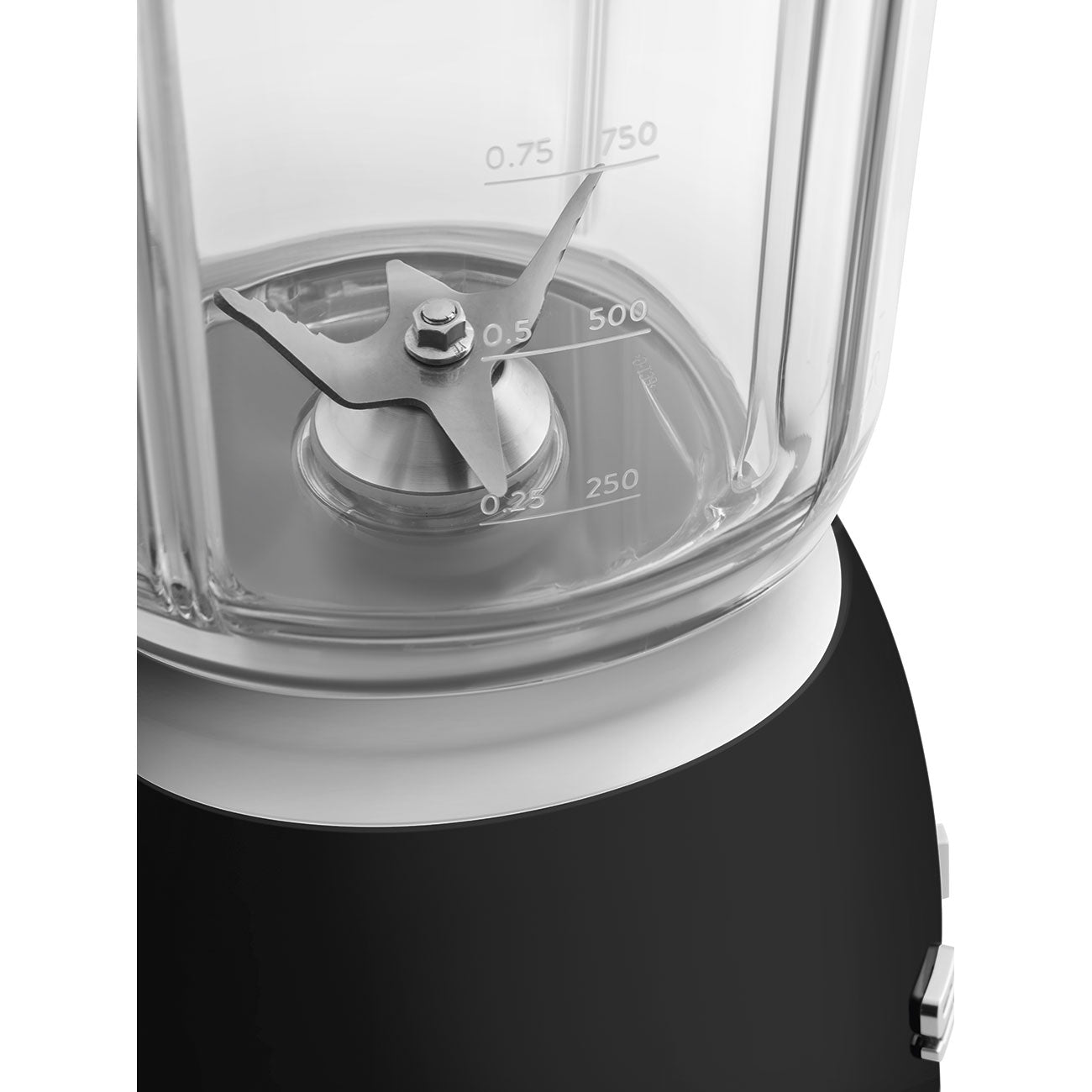 Frullatore Smeg BLF03 estetica 50's style
