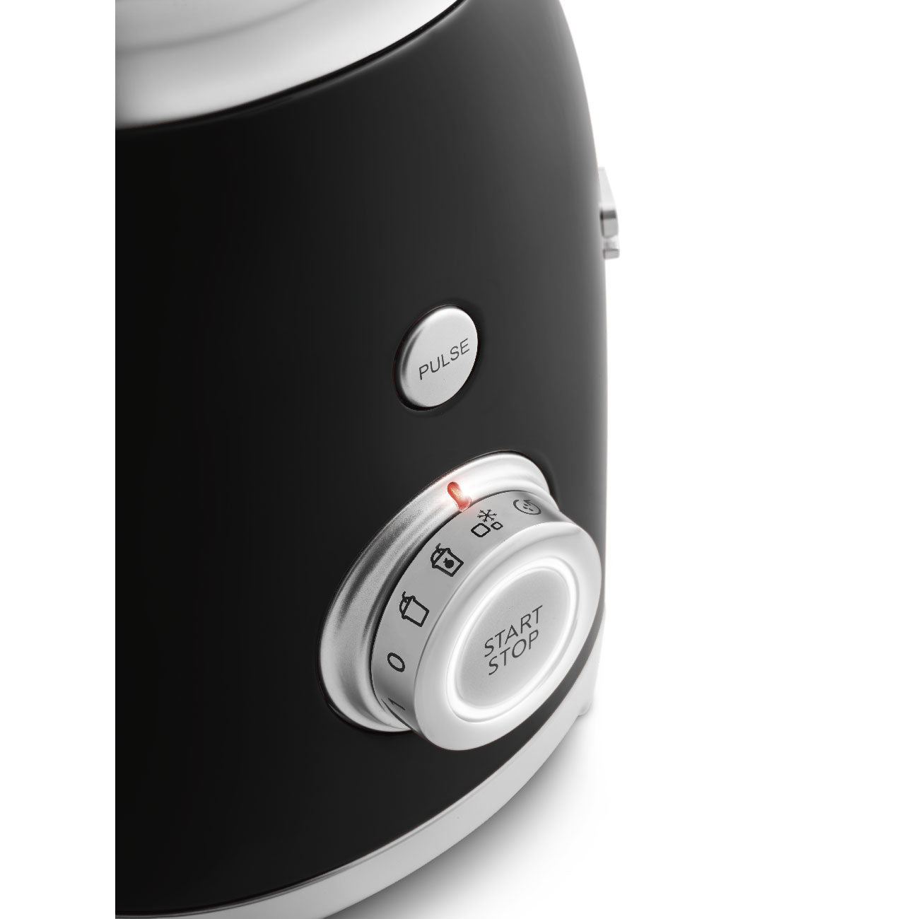 Frullatore Smeg BLF03 estetica 50's style