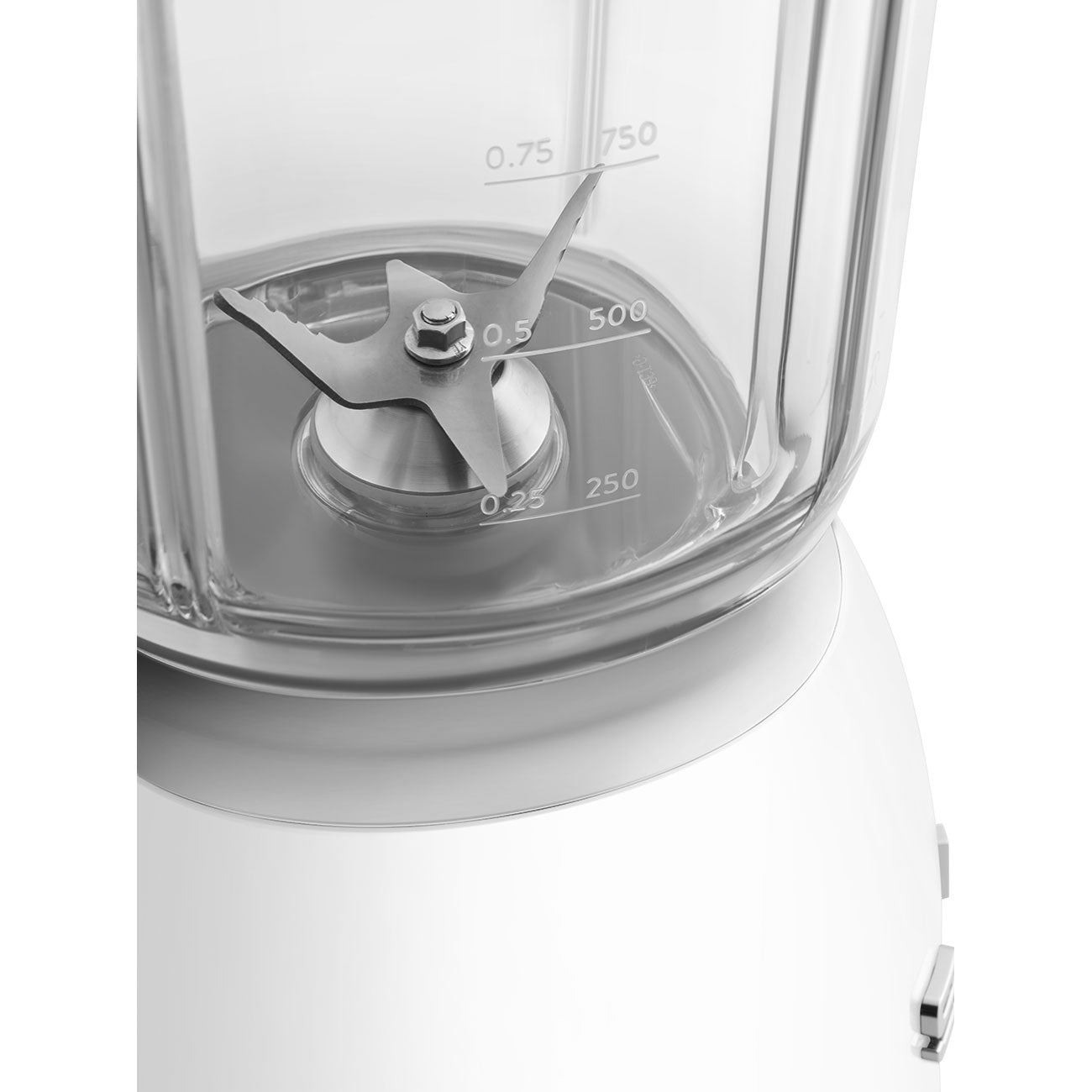 Frullatore Smeg BLF03 estetica 50's style