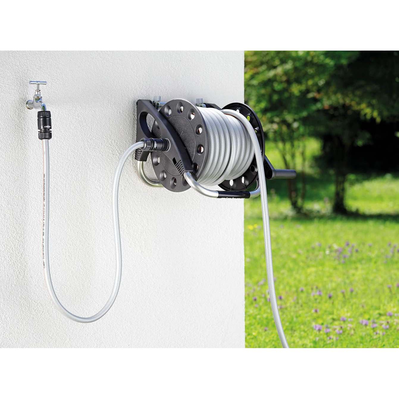 Kit avvolgitubo Claber Aquapony con tubo