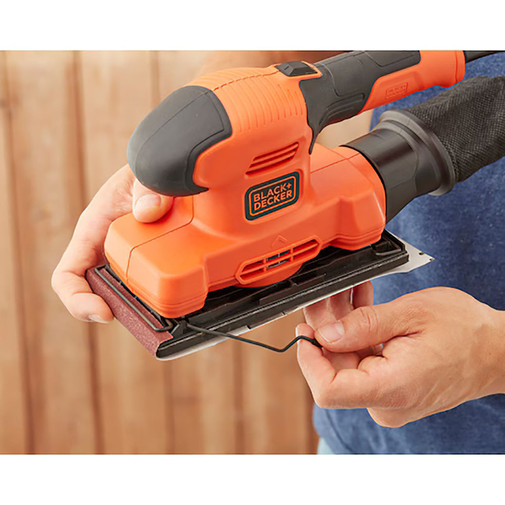 Levigatrice orbitale Black + Decker BWE220-QS 150 W