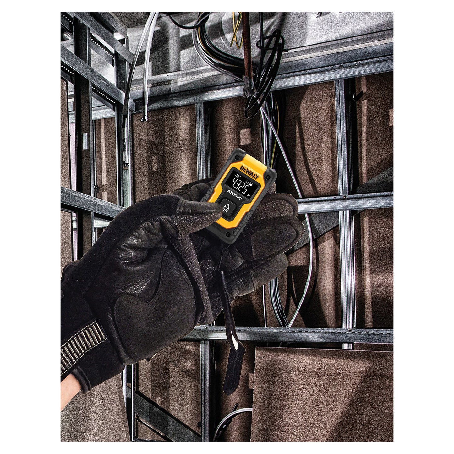 Misuratore digitale laser tascabile DeWalt portata 16 mt DW055PL-XJ