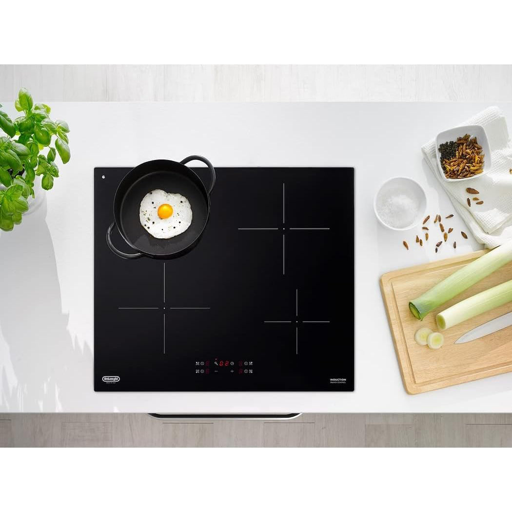 Piano cottura a induzione De Longhi 4 zone cottura 60 cm in vetro ceramico nero