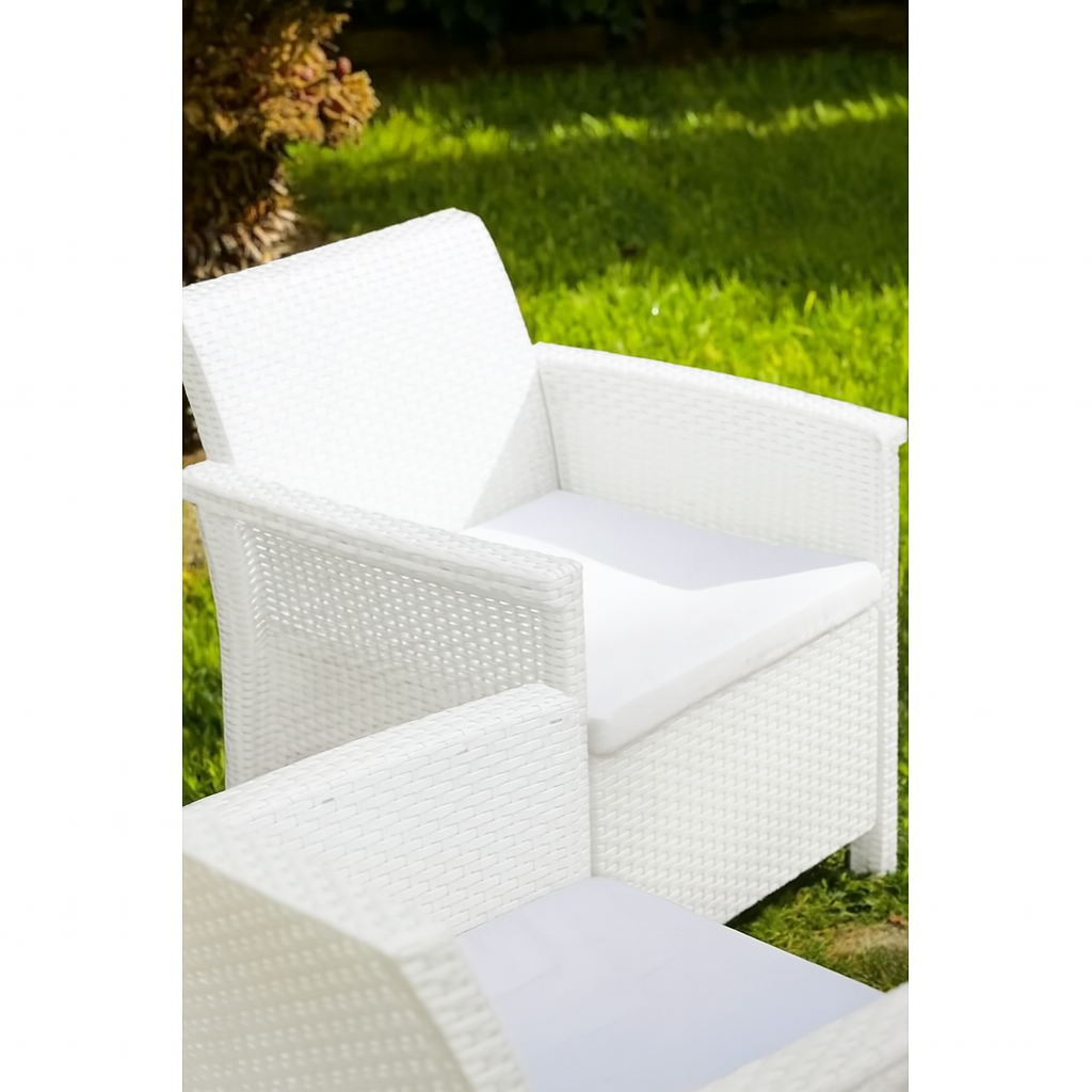 Set da giardino effetto rattan 2 poltrone divano e tavolino Dolcefarniente