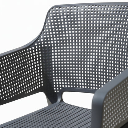 Sedia in polipropilene impilabile con braccioli 60x54x80 cm