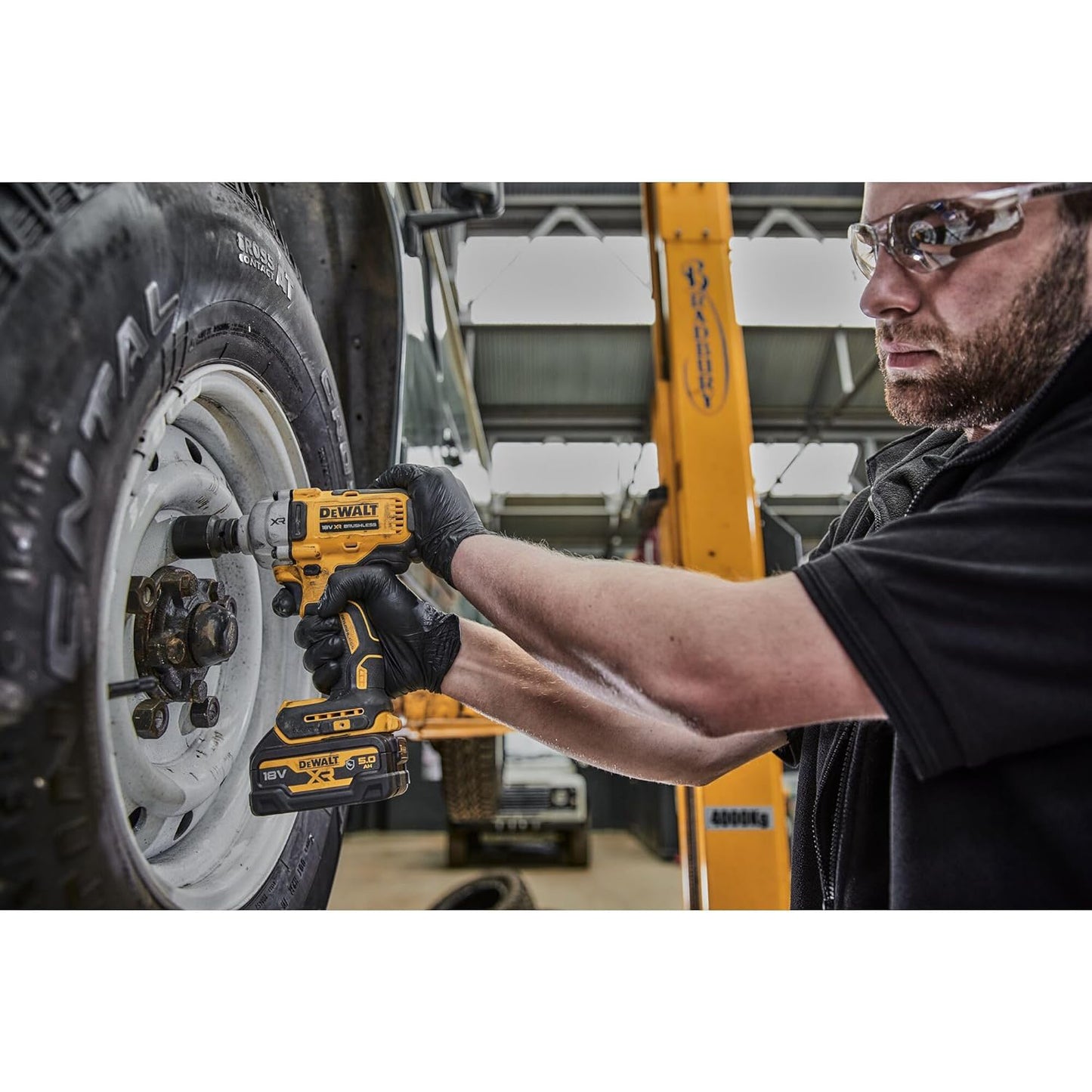 Avvitatore a impulsi ad alta potenza DeWalt DCF891NT-XJ 18 V con valigetta