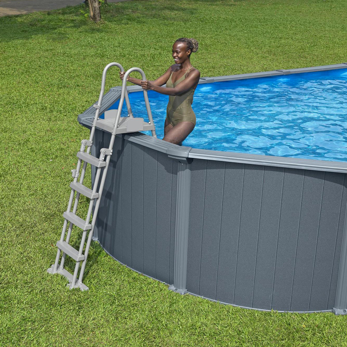 Bestway 561CW Piscina fuori terra Hydrium ovale 732x366x132 cm con accessori