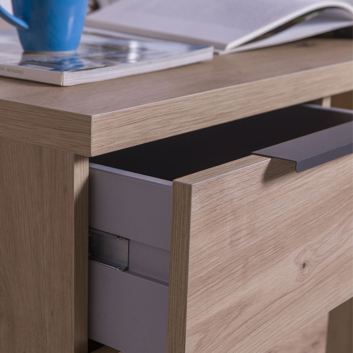 Scrivania 60x75h cm rovere con 4 casssetti