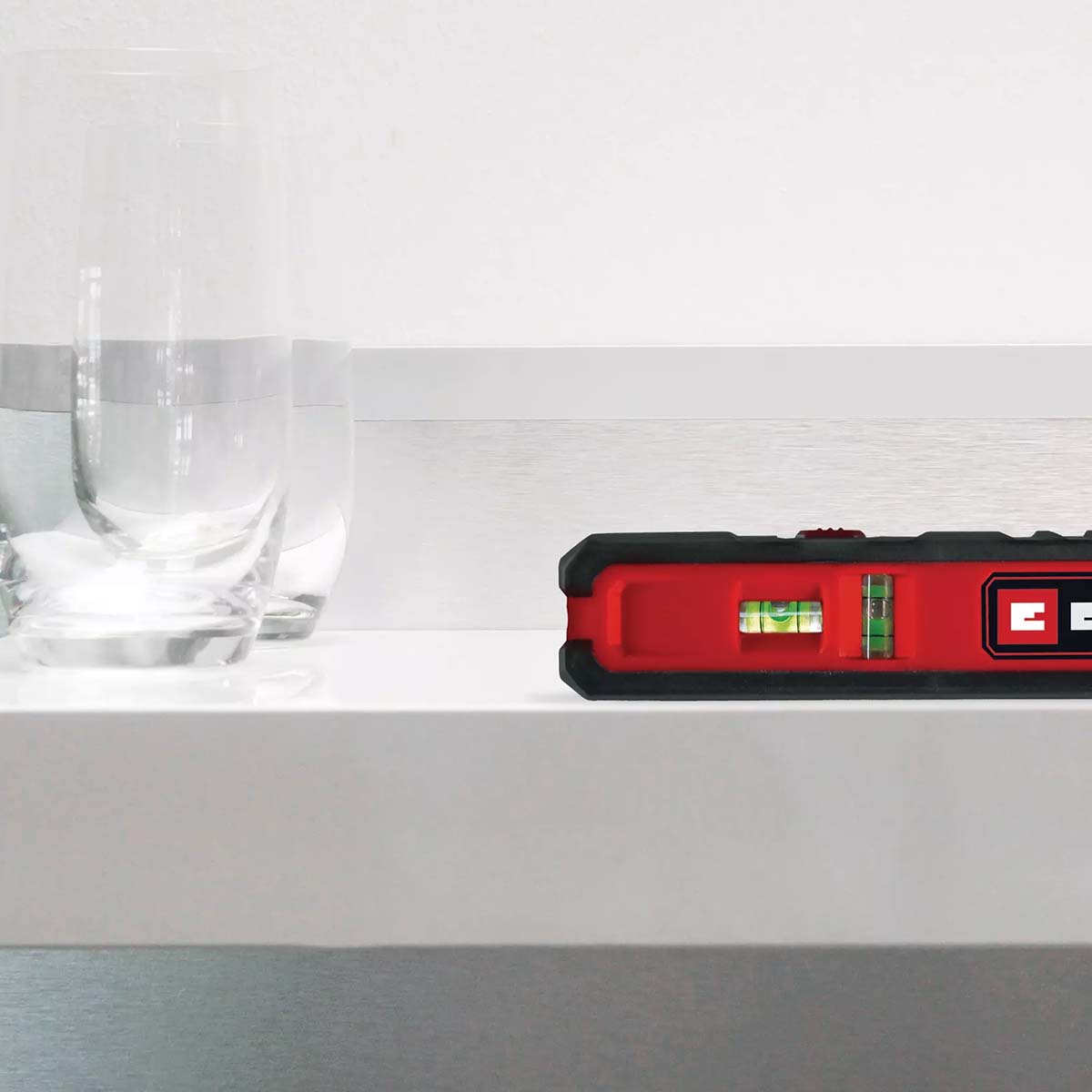 Livella laser Einhell TC-LL 1 con supporto a parete portata 20 mt