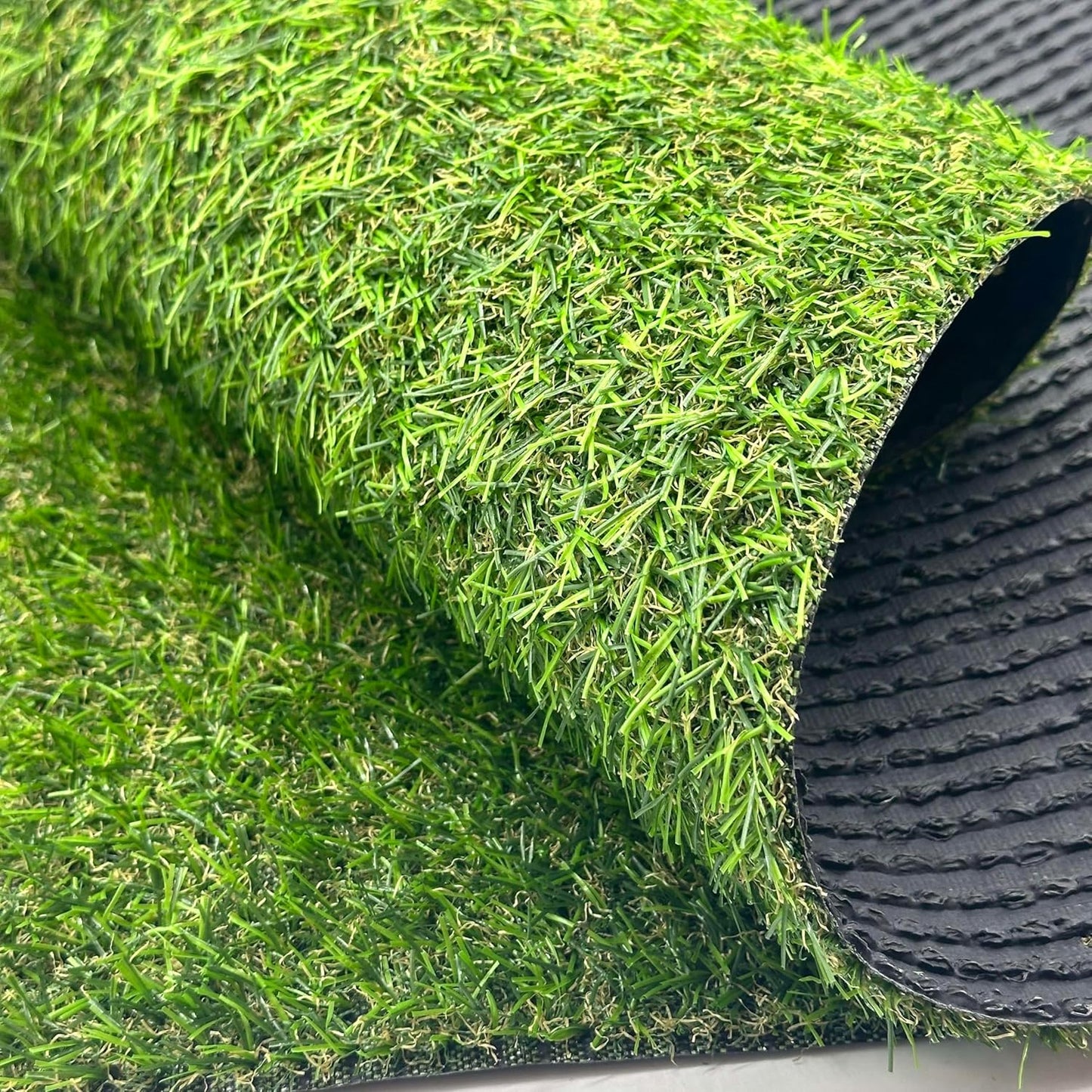 Erba sintetica rotolo 2x3 mt spessore 20 mm verde effetto reale