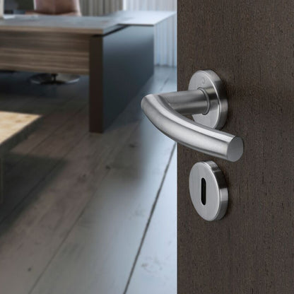 Maniglia Hoppe Trondheim rosetta e bocchetta tonde d. 52 mm acciaio satinato