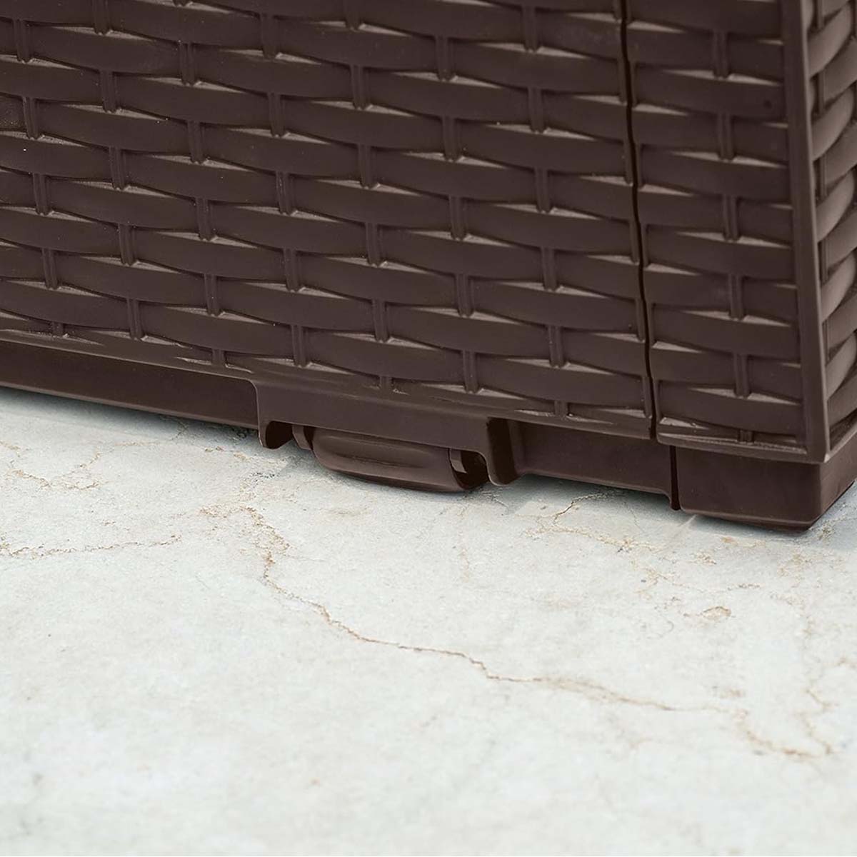 Baule da esterno Keter in resina marrone