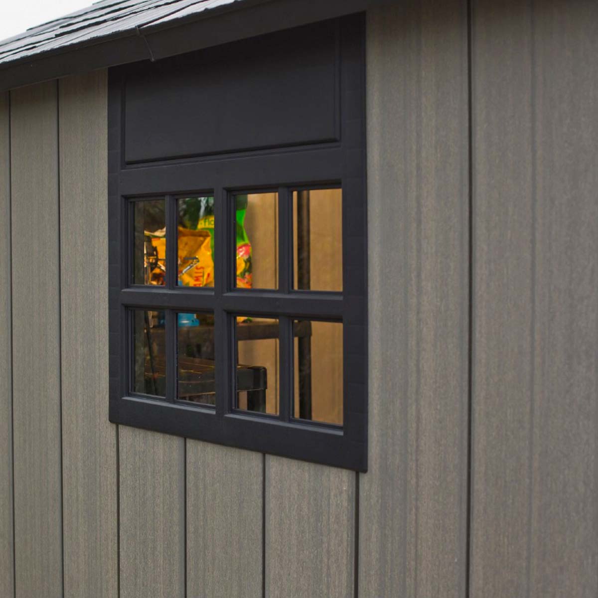 Keter casetta da giardino in resina 230x350x242H cm Oakland 7511 grigio con lucernario e due finestre laterali