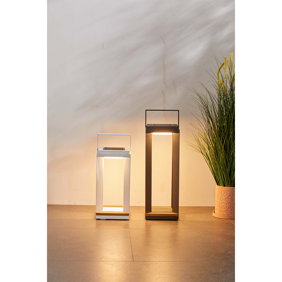 Lanterna solare led in alluminio e polywood h 56 cm vari colori