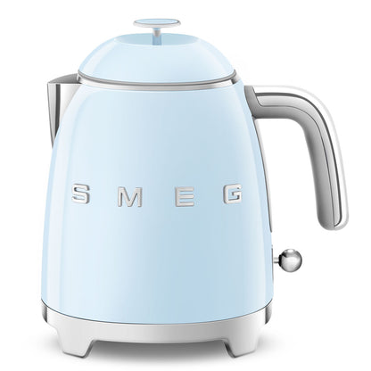 Mini bollitore Smeg KLF05 estetica 50's style