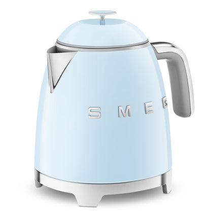 Mini bollitore Smeg KLF05 estetica 50's style