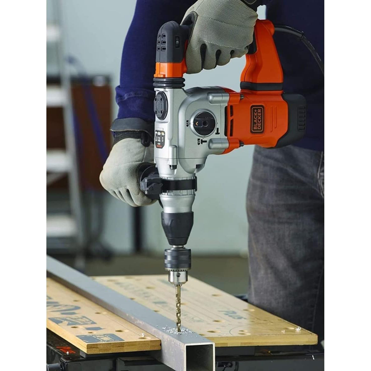 Martello tassellatore e demolitore SDS 1250W Black + Decker