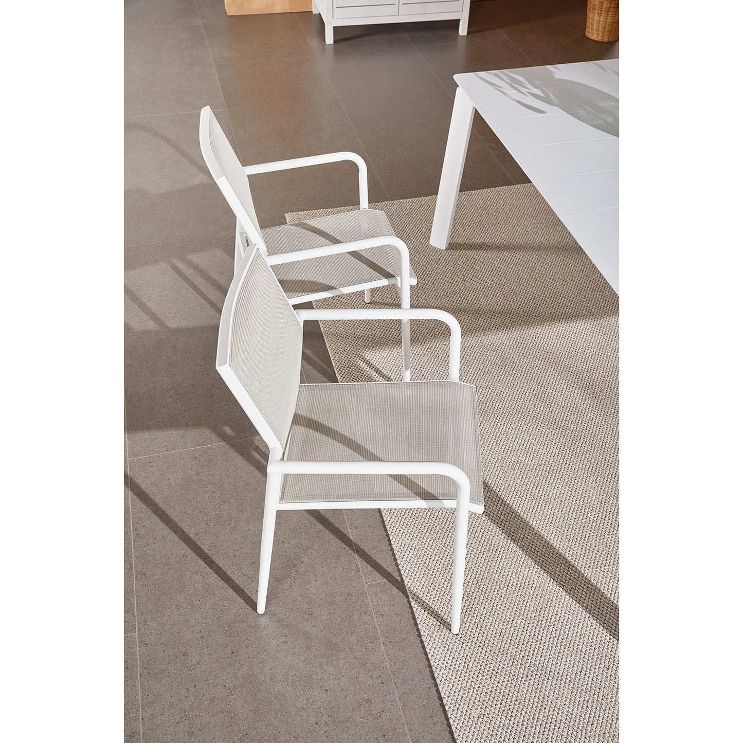 Set tavolo allungabile e 6 sedie bianco e grigio