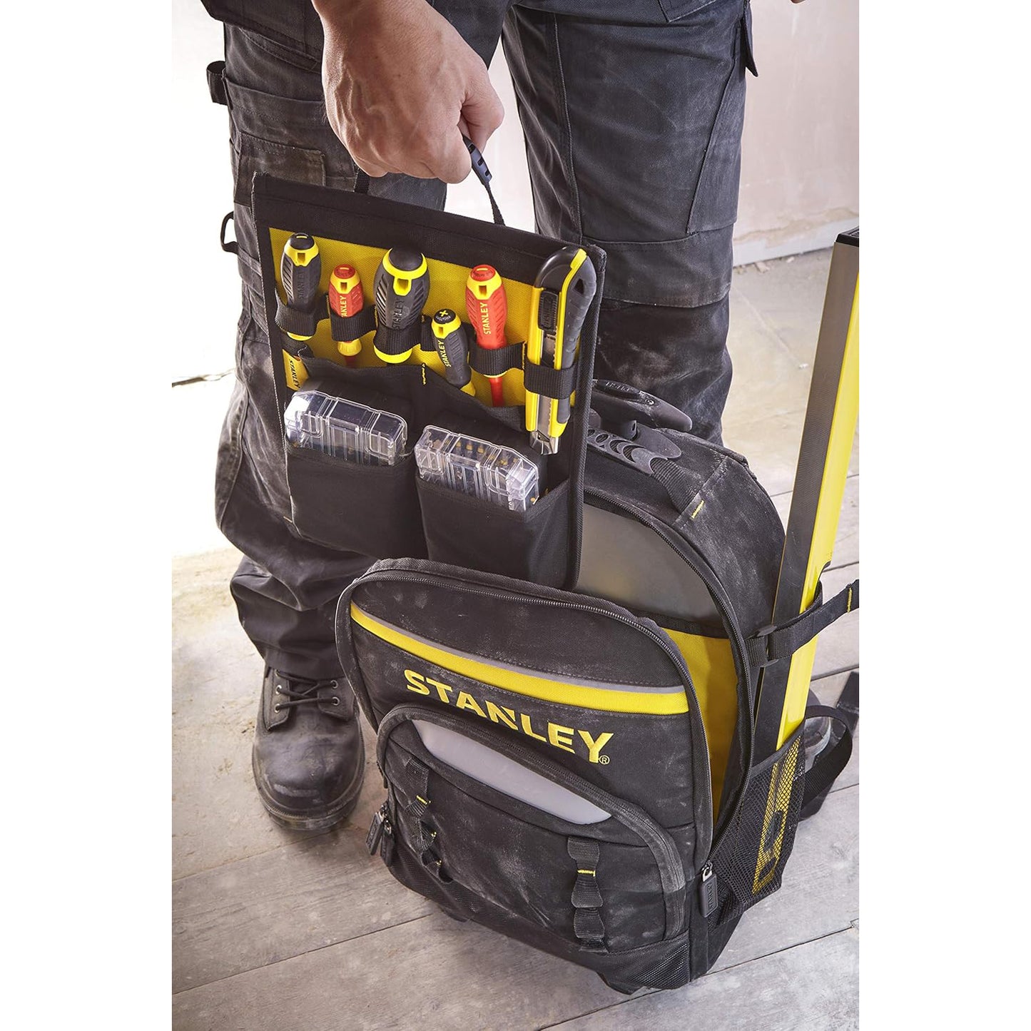 Stanley zaino portautensili Essential con ruote e manico telescopico STST83307-1