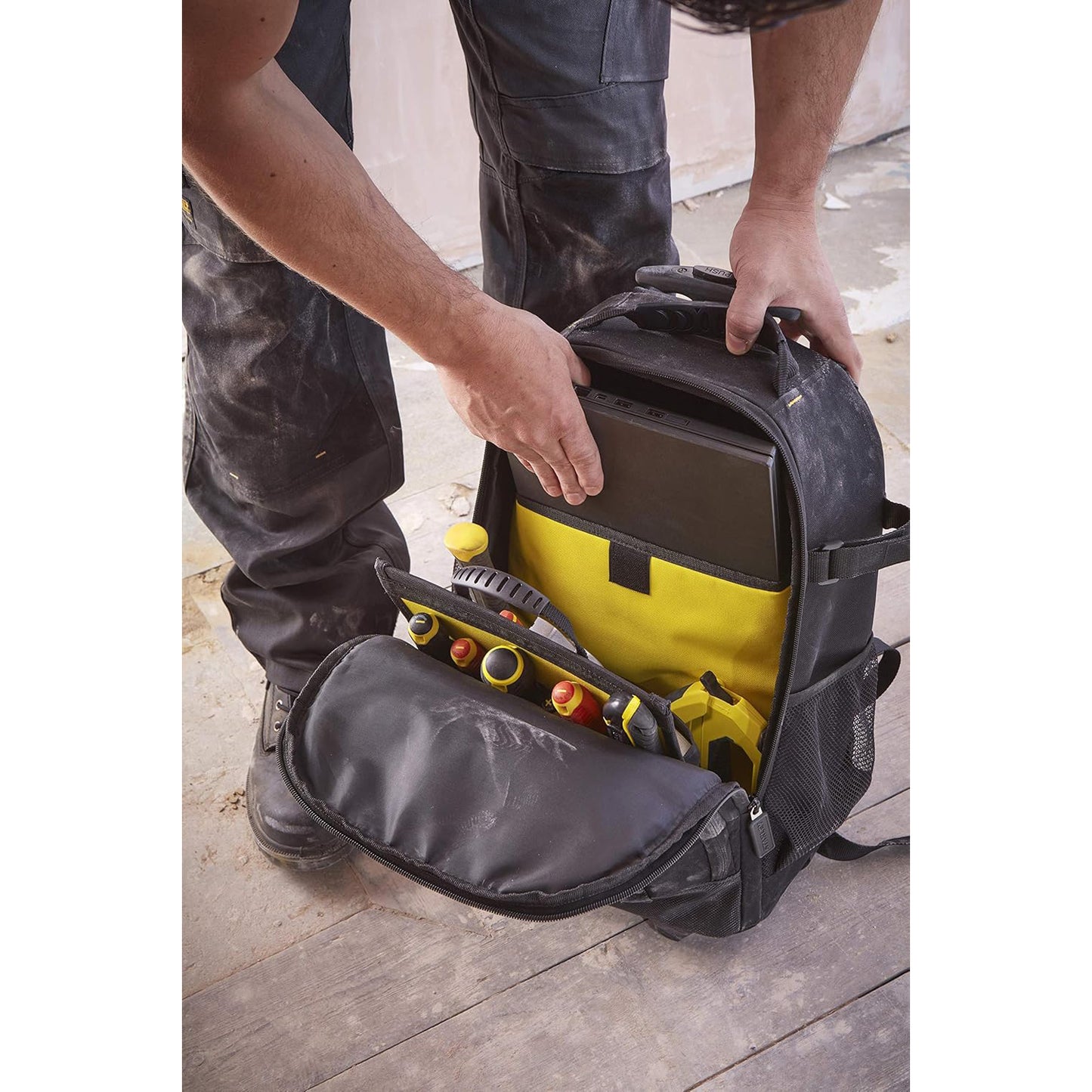 Stanley zaino portautensili Essential con ruote e manico telescopico STST83307-1