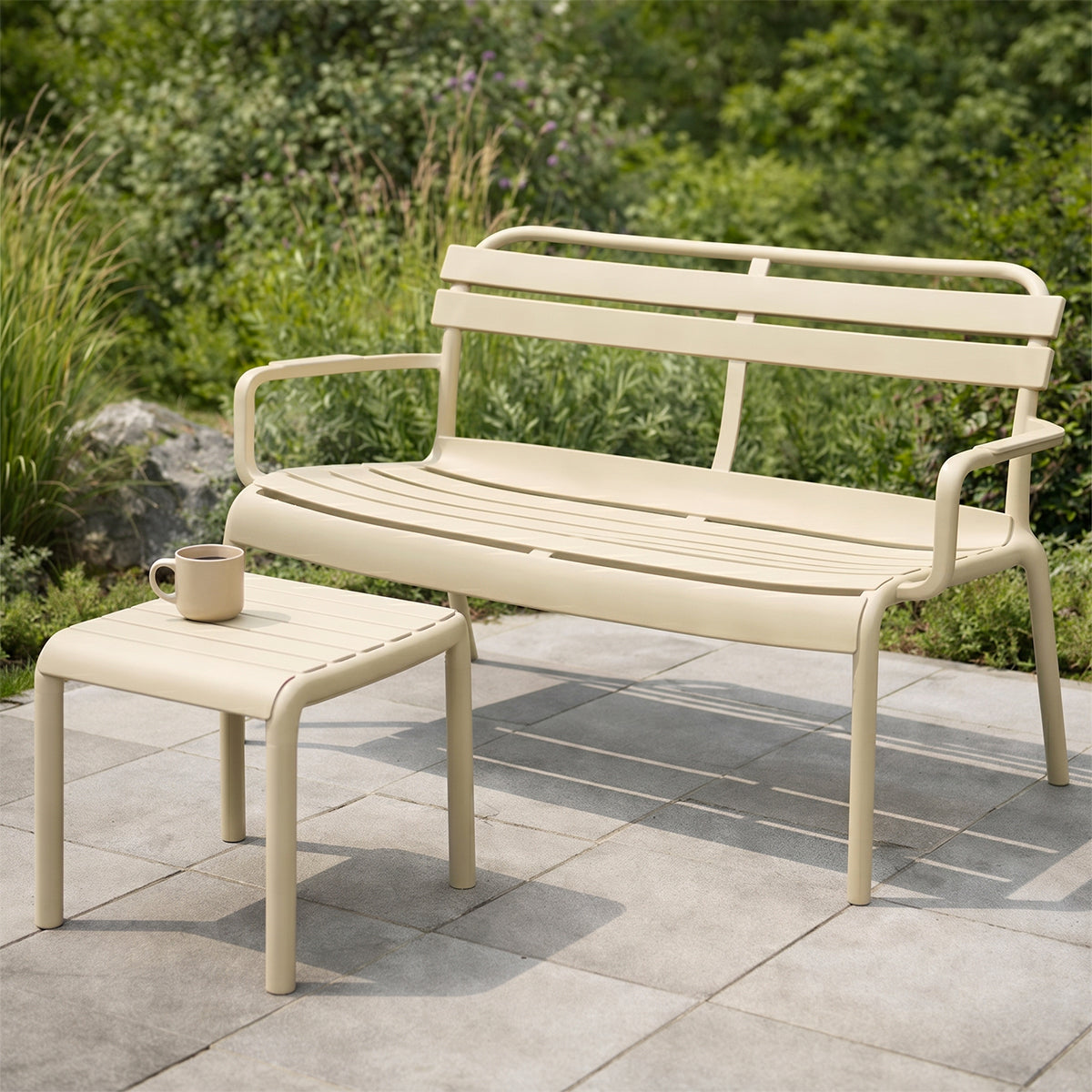 Tavolino basso da esterno in polipropilene 45x45x41cm