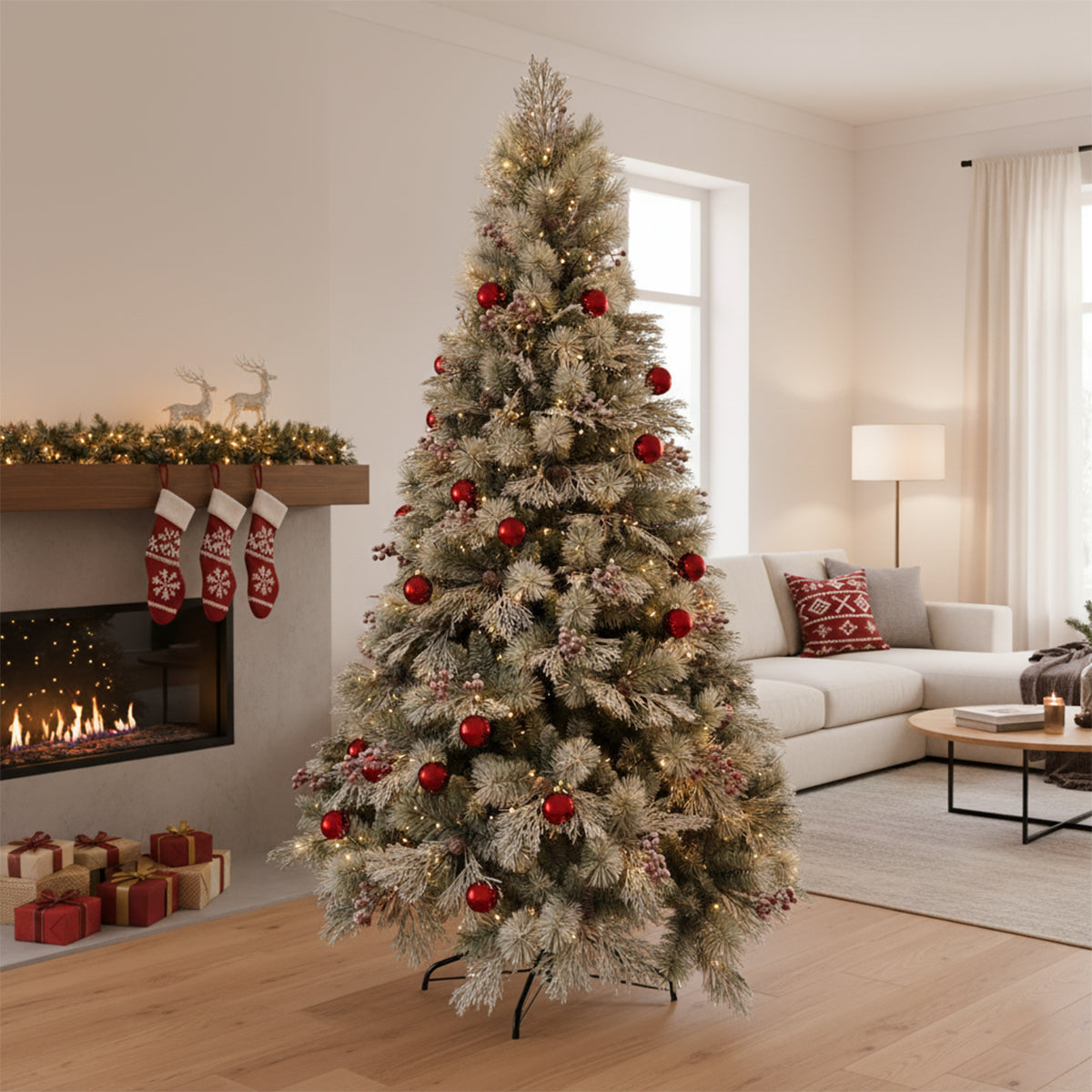 Albero di Natale innevato con pigne e bacche Vancouver