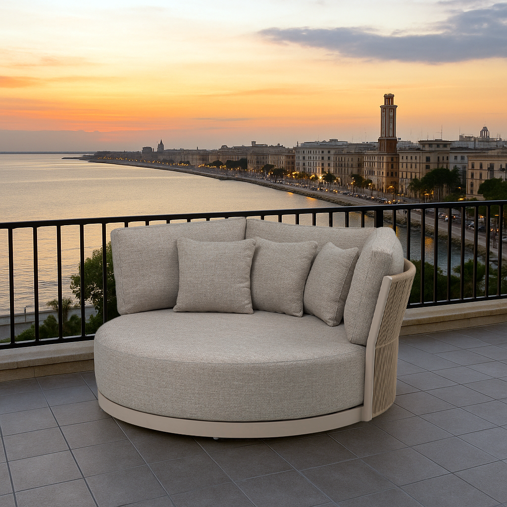 Divano tondo Ravenna in alluminio con cuscini beige